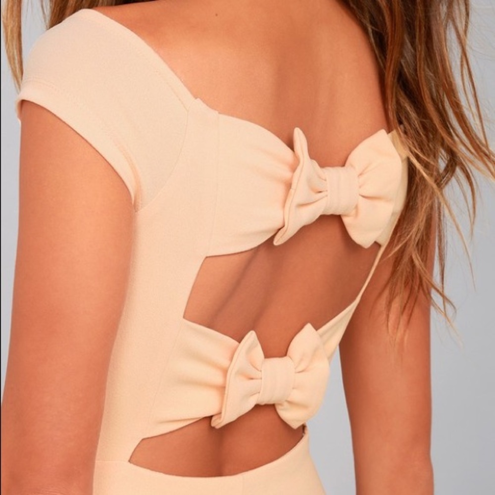 LULU’S Dress 👗 - Picture 4 of 7